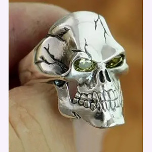 Bague Tête de Mort "Crâne Fracturé" en Argent  Stetrling 925 Modele 4