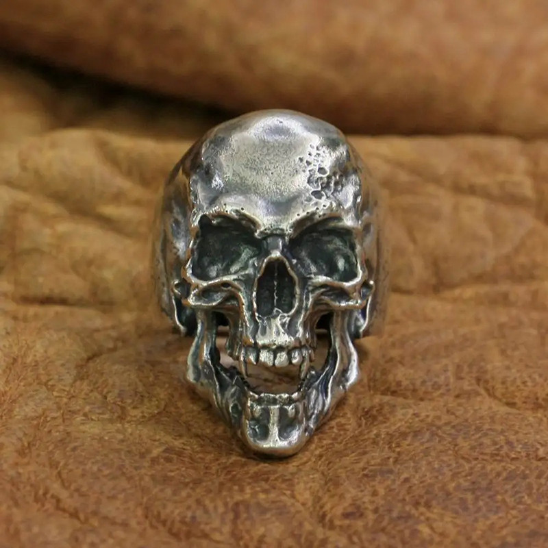 Avant Bague Tête de Mort "Hurlement d'Outre-Tombe"