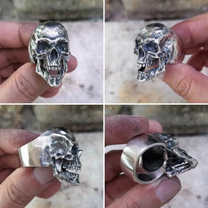 Details Bague Tête de Mort "Hurlement d'Outre-Tombe"