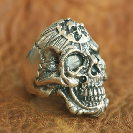 Vue de côté Bague Tête de Mort "Couronne Maudite" - en Argent  Stetrling 925 !