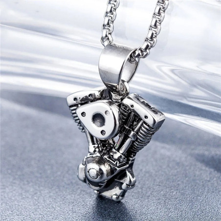 Vue Arrière Collier Moteur Biker "Cœur de V-Twin"