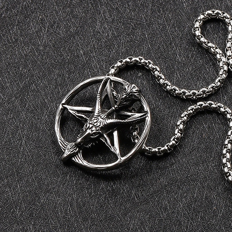 Collier Tête de Mort Pentacle Baphomet Sombre Modele 3