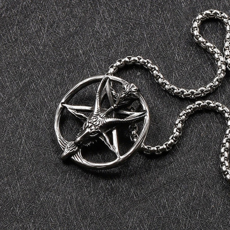Collier Tête de Mort Pentacle Baphomet Sombre Modele 3