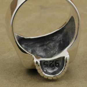 Vue intérieure de la Bague Tête de Mort Totem Aztèque - 4 couleurs au Choix - en Argent  Sterling 925