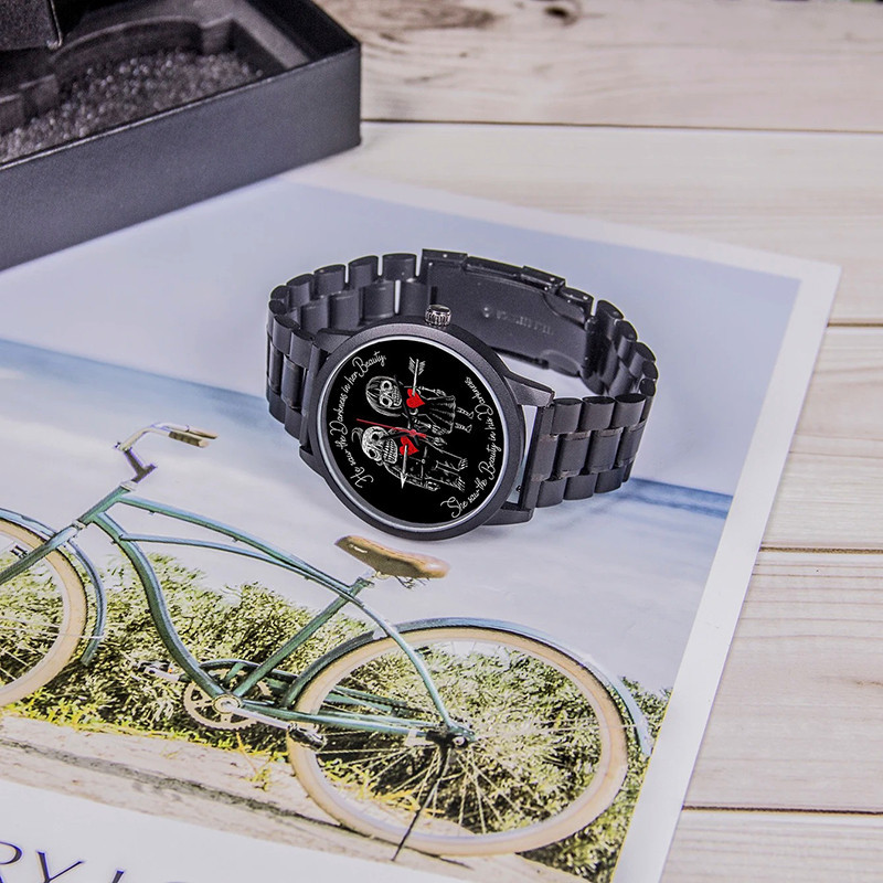 Montre Tête de Mort ""Love in Darkness"" Modele 4