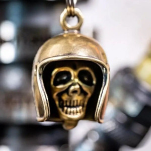 Magnifique Porte-clés Tête de Mort Casque Motard