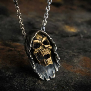 Collier crâne vampire couleur or