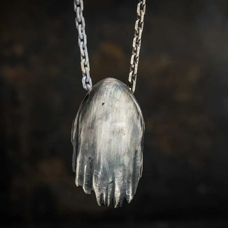 Vue  arrièrre du Collier crâne vampire  deux couleurs