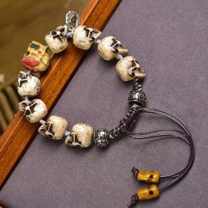 vue complète du Bracelet Tête de Mort - Crânes du Démon Tibétain Éveillé