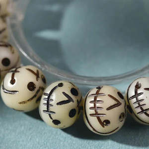 Détails du Bracelet Tête de Mort Tibétain - Crânes du Hasard Macabre