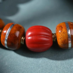 Détaiils Bracelet Tête de Mort Tibétain - Crâne Sourire du Karma