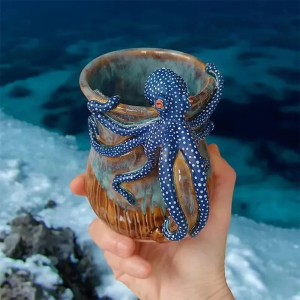 Vue détaillée Mug Créature Ténébreuse – "Kraken des Abysses"