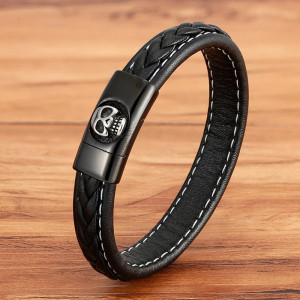 Bracelet Cuir Tête de Mort "Crâne Élégant sur Fermoir Prestige" Couleur Noir