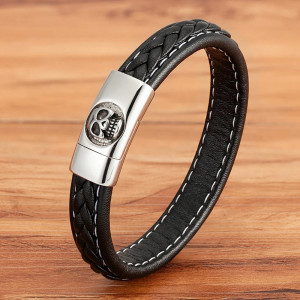 Bracelet Cuir Tête de Mort "Crâne Élégant sur Fermoir Prestige" Couleur Argent