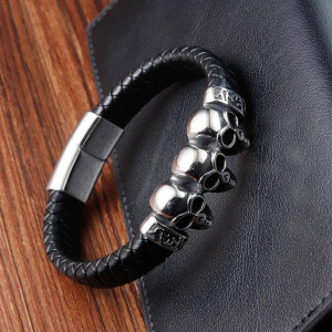 Bracelet Tête de Mort "Confrérie des Quatre Crânes" – Style Sombre & S