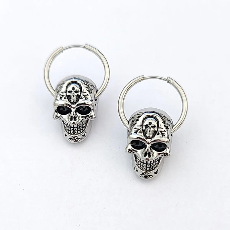 Boucles d’Oreilles Tête de Mort " "Sceau du Repos Éternel" Couleur Argent