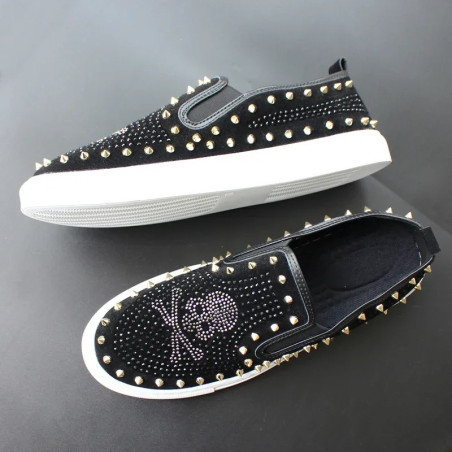 Avant Chaussures Tête de Mort Cloutées – Style Rock Chic Noir & Strass