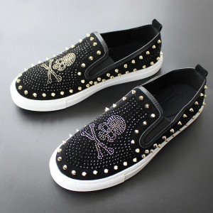 Chaussures Tête de Mort Cloutées – Style Rock Chic Noir & Strass
