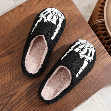 Pantoufles Squelette Rock – Motif Main Cornes du Diable & Doublure Chaude