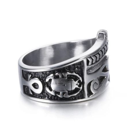 Vue de côté Bague en acier inoxydable hommes œil égyptien d'horus, couronne, croix de vie et symbole scarabée