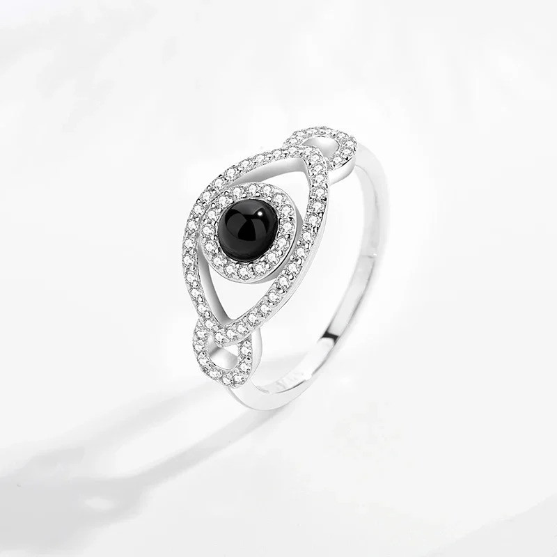 Vue générale Bague Oeil d'Horus 'Orbite Nocturne'