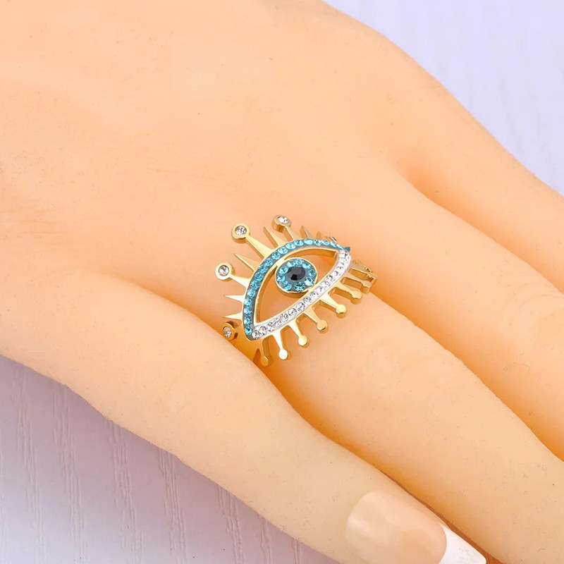 Vue Portée Bague Oeil d'Horus 'Splendeur Royale'