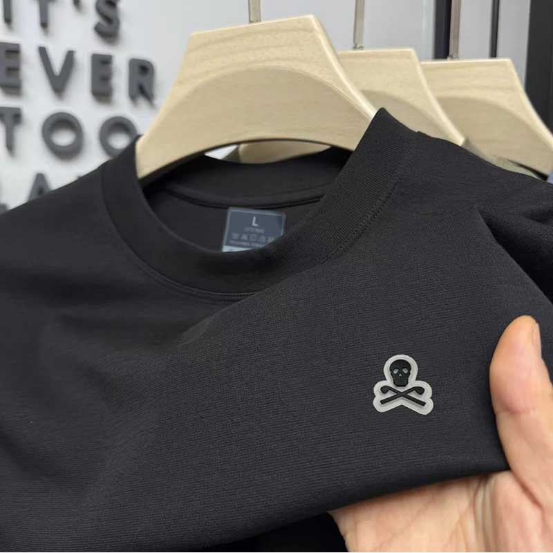 T-shirt Tête de Mort Minimaliste - Édition "Skull & Shades" Couleur Noir