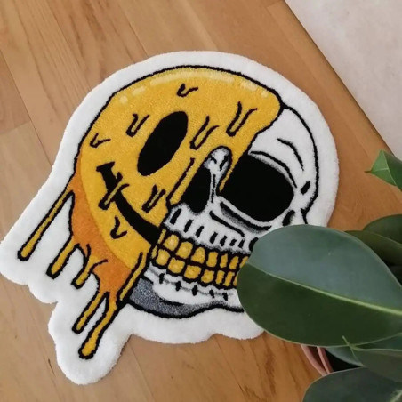 Tapis Tête de Mort "Smiley au Sourire Fondant Macabre" - 5 tailles au choix !