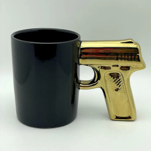 Mug Poignée Pistolet "Café Chargeur" Couleur Or