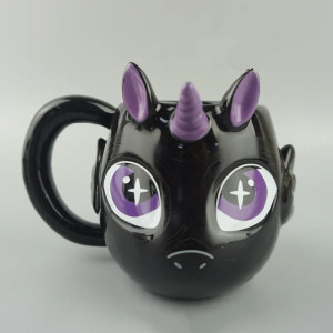 Mug Licorne Gothique 'Regard Surnaturel'