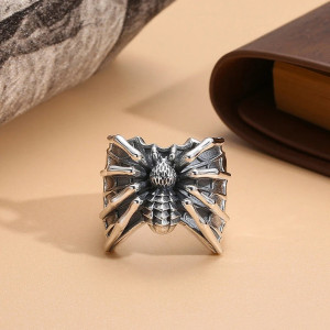 Bague Araignée Punk Rock "Étreinte d'Arachne"