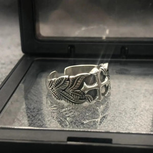 Vue détaillée Bague Rock Chevaleresque "La Croix du Triomphe"