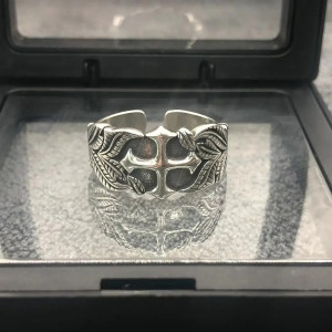 Bague Rock Chevaleresque "La Croix du Triomphe"