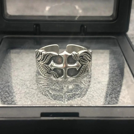 Bague Rock Chevaleresque "La Croix du Triomphe"