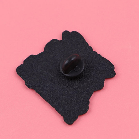 Vue Arrière Broche Goth "Girls will be Girls - Soirée entre Filles"