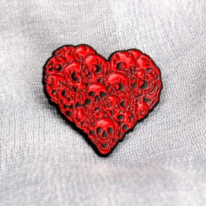 Broche Tête de Mort Bouquet Cœur de Crânes "Le Cœur des Abysses"