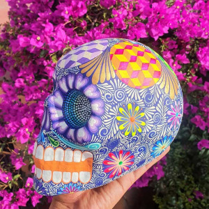 Magnifique Crâne Décoratif Mexicain - Kaléidoscope Fleuris & Illusions Géométriques