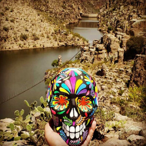 Magnifique Crâne Décoratif Mexicain - Explosion Florale Otomi Noire