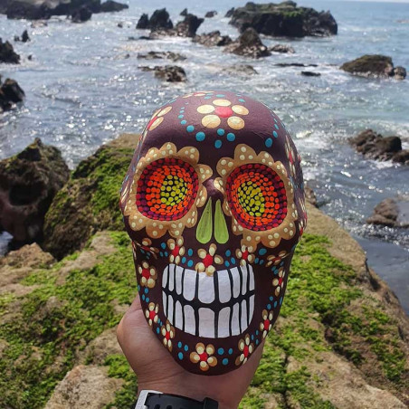 Crâne Décoratif Mexicain - Hypnose Solaire sur Terre d’Ocre - Peint à la Main au Mexique !