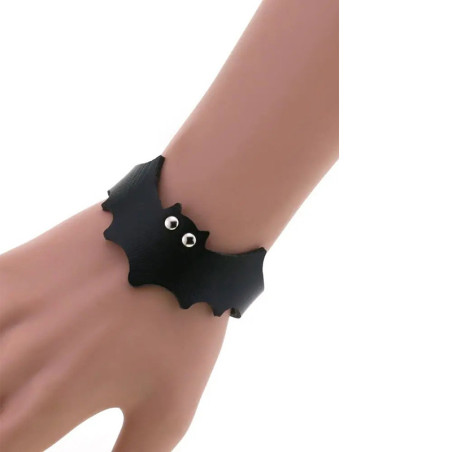 Vue Portée Bracelet Gothique Chauve-Souris avec Fermeture Pression