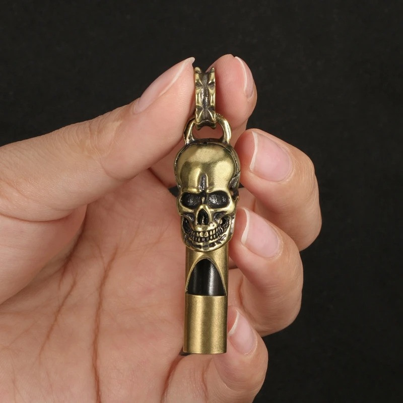 Porte-Clés Tête de Mort – Sifflet du Crâne Antique