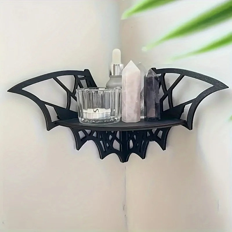 Étagère Murale d’Angle Gothique – Design Chauve-Souris Ailée avec Toiles d’Araignée