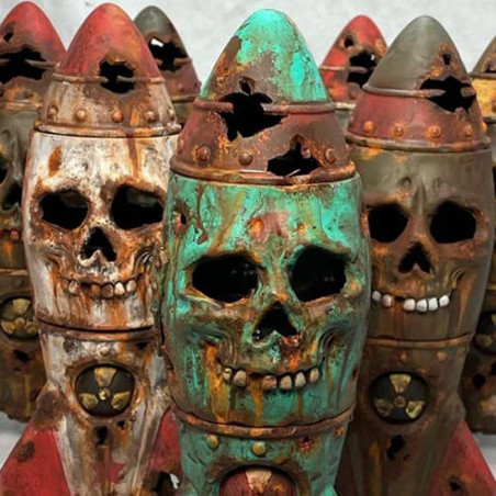 Décoration Métal Industriel - Fusée Post-Apocalyptique Tête de Mort 20 cm