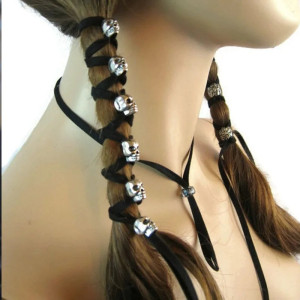Vue Portée Perles Crâne pour Tresses – Kit Accessoire Cheveux Modele 1