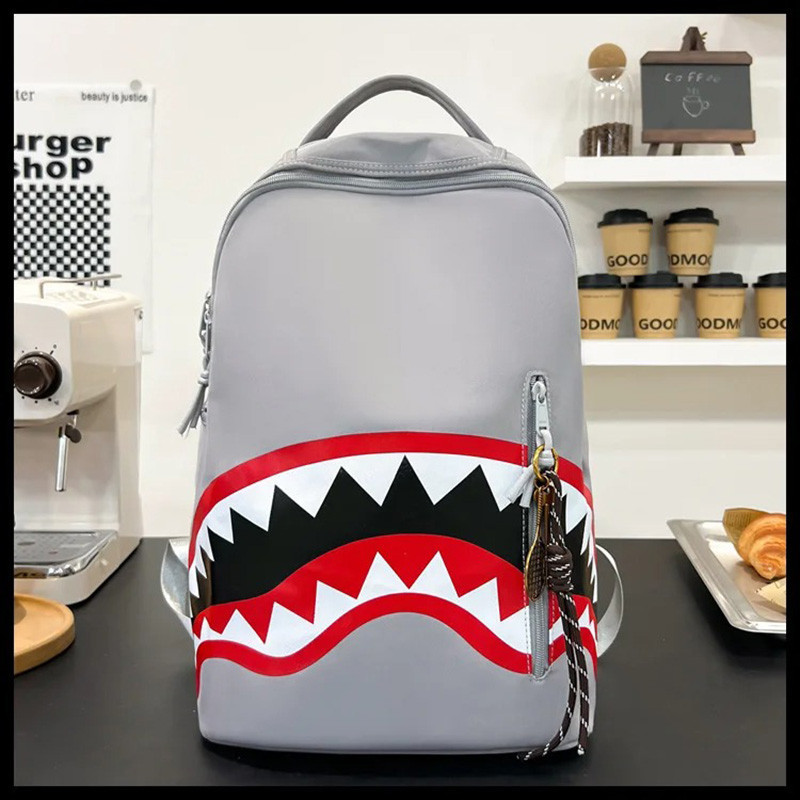 Sac Punk Rock - Requin Predator Squal Attack Couleur Gris