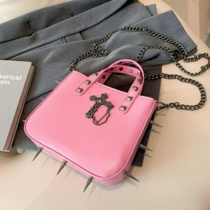 Sac à Main Gothique - Croix Noire & Chaînes Sacrées Couleur rose