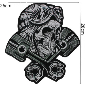 Dimensions Patch Brodé Tête de Mort Biker "Motor Skull" - 26 cm x 28 cm