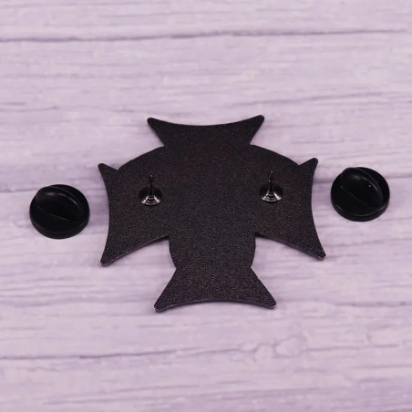 Vue Arrière Pins Broche Skull "Croix des Nœuds Ancestraux de l’Éternité"