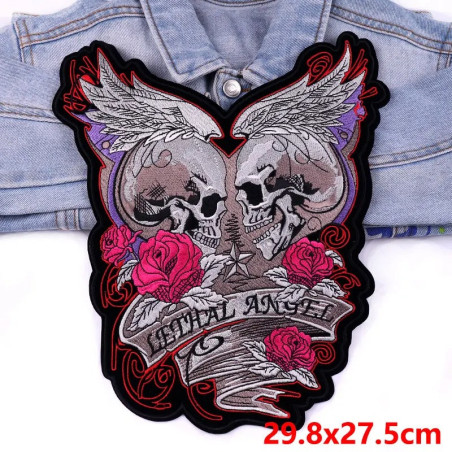 Dimensions Patch Brodé Tête de Mort "Lethal Angels" - 29.8 cm x 27.5 cm