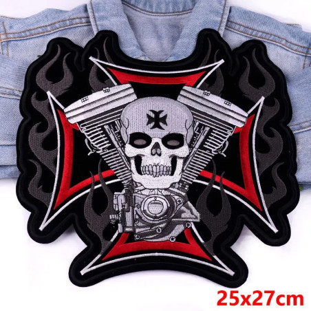 Dimensions Patch Tête de Mort Biker "Croix du Feu Mécanique" - 25 cm x 27 cm